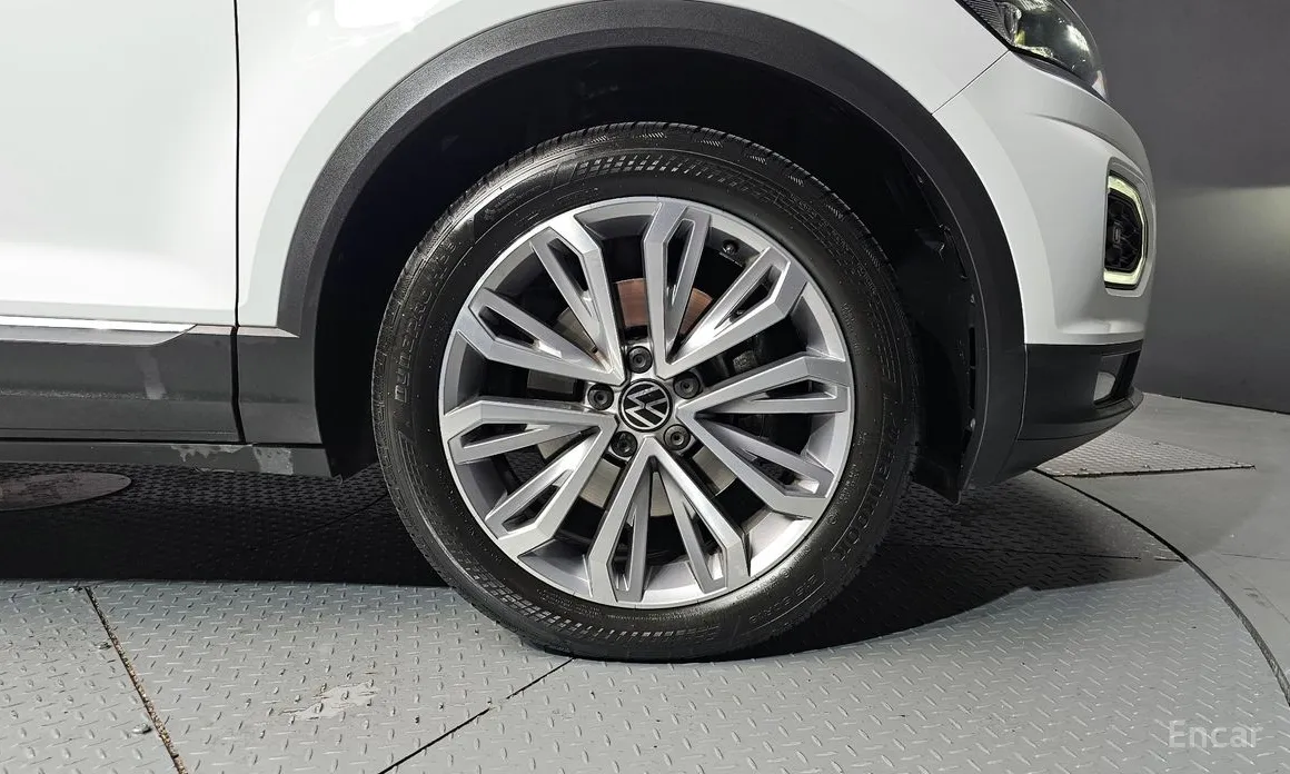 Фото 5 - Volkswagen T-Roc