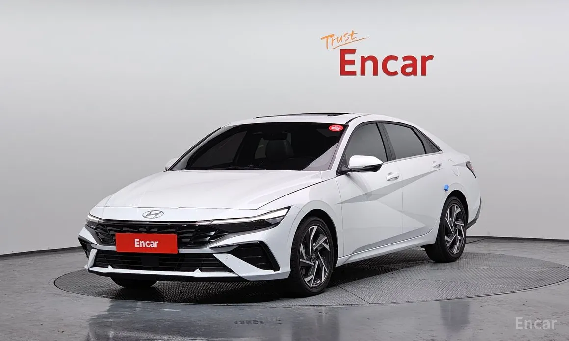 Фото 1 - Hyundai Avante