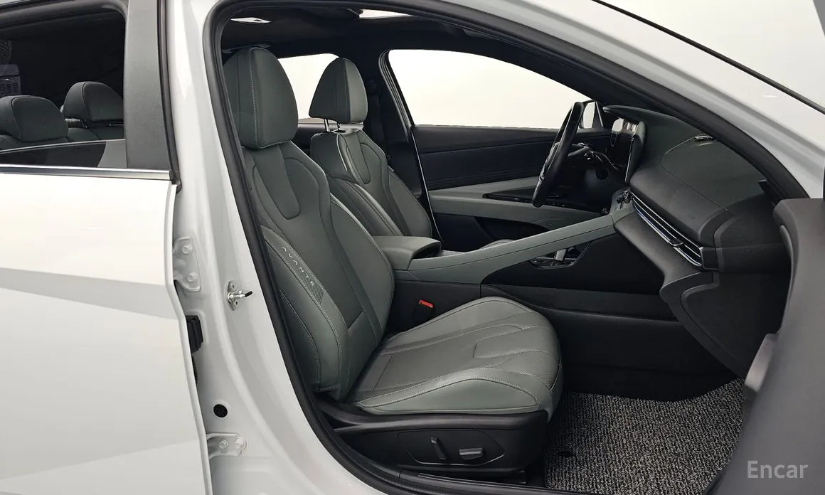 Фото 10 - Hyundai Avante