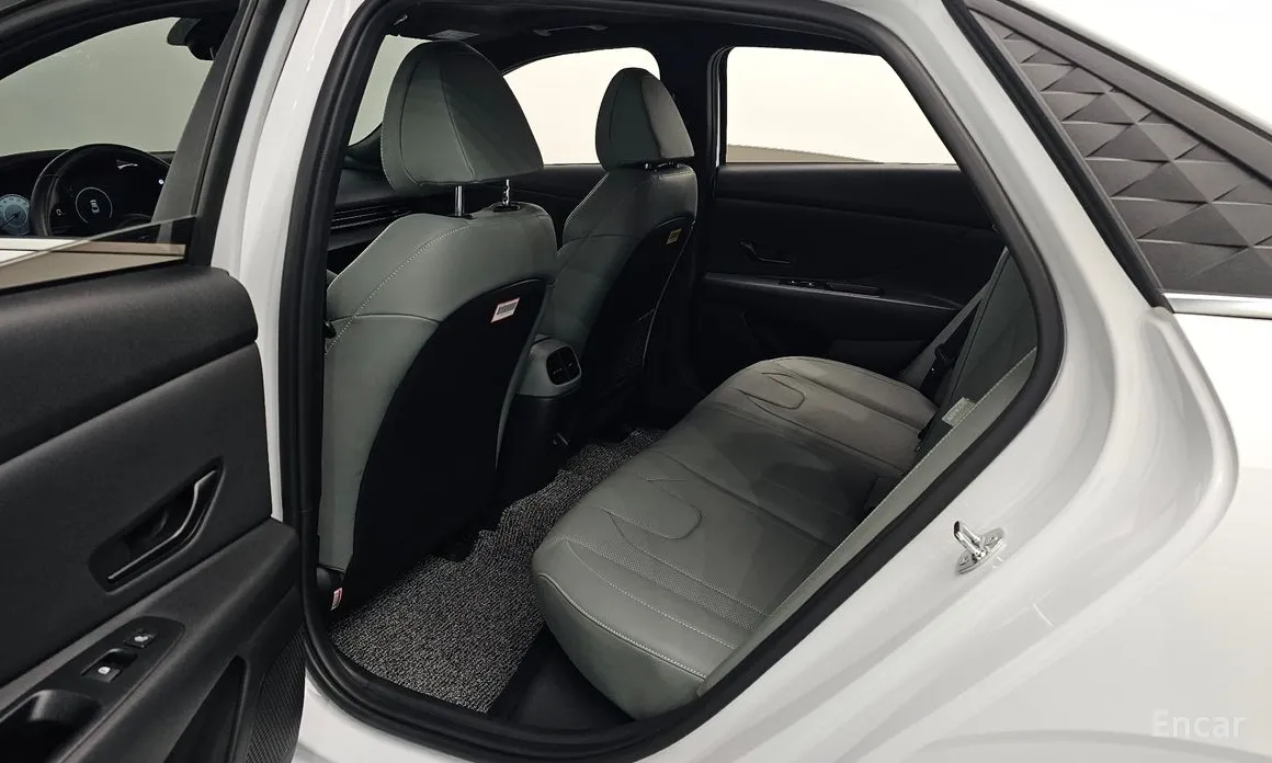 Фото 13 - Hyundai Avante