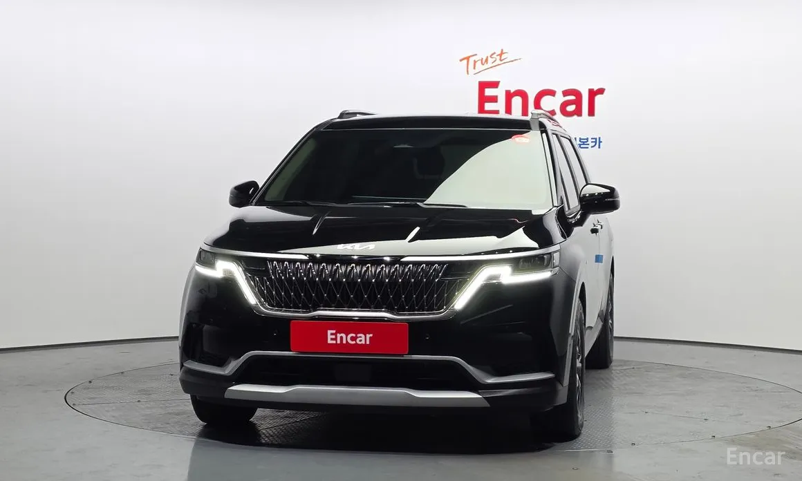 Фото 3 - Kia Carnival