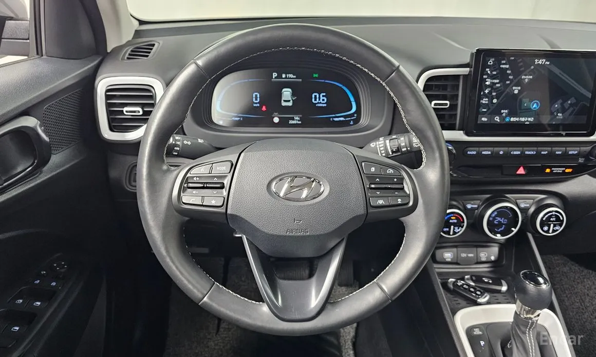 Фото 13 - Hyundai Venue