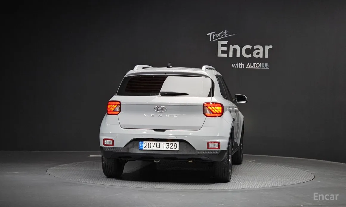 Фото 4 - Hyundai Venue