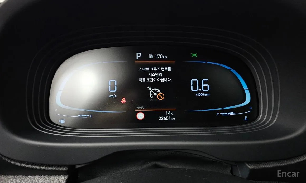 Фото 8 - Hyundai Venue