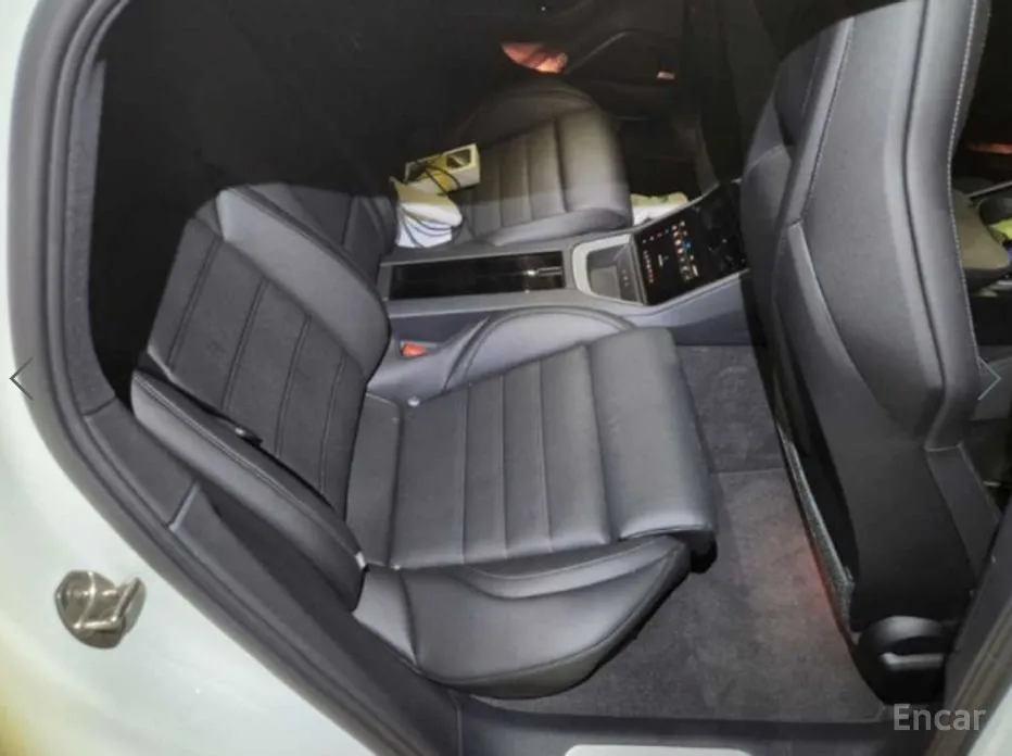 Фото 12 - Porsche Panamera