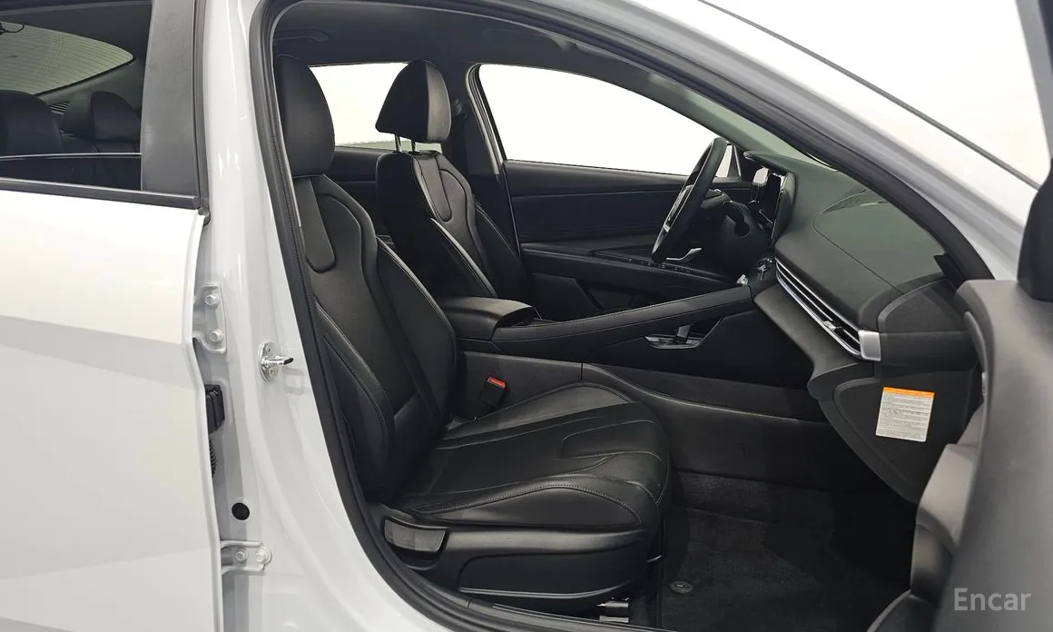 Фото 10 - Hyundai Avante