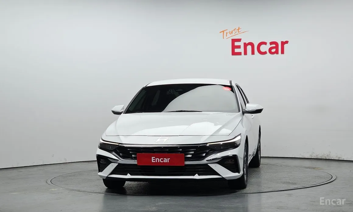 Фото 3 - Hyundai Avante