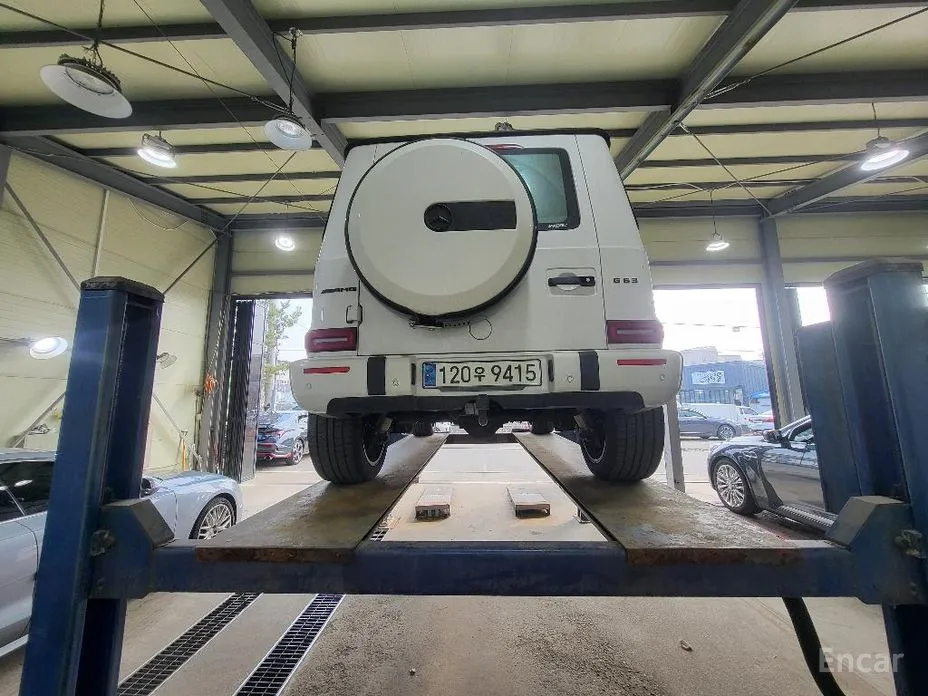 Фото 2 - Mercedes-Benz G-Class