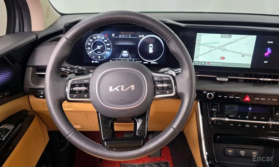 Photo 13 - Kia Carnival