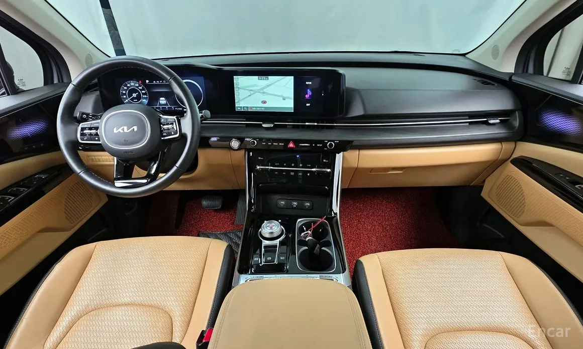 Photo 7 - Kia Carnival