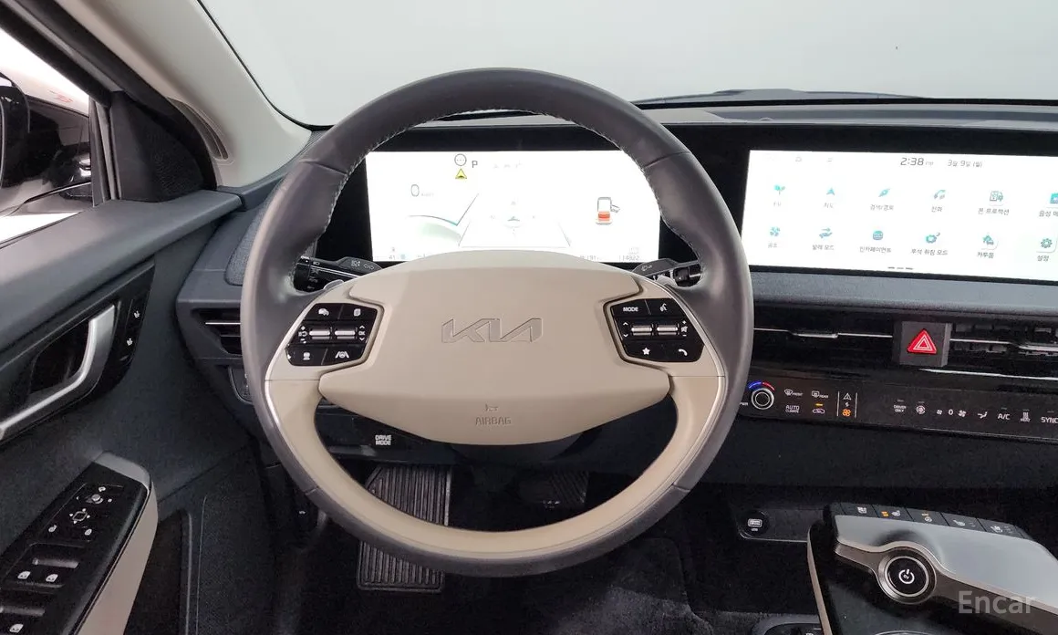 Фото 13 - Kia EV6