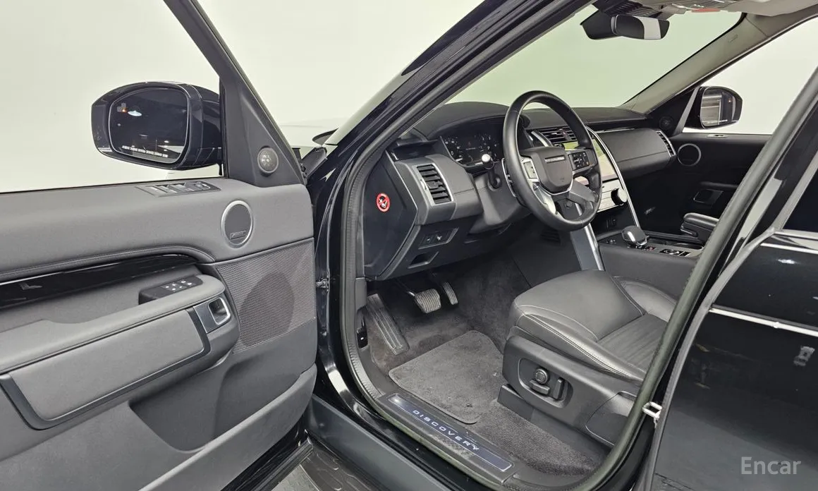 Фото 10 - Land Rover Discovery