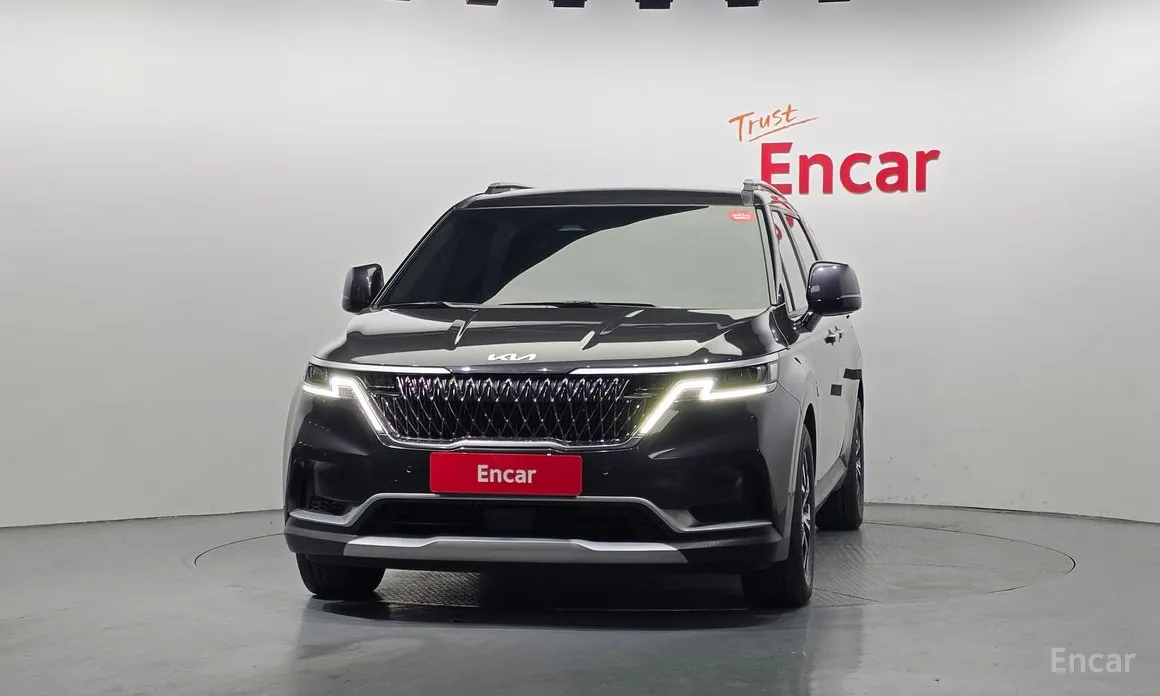 Фото 3 - Kia Carnival