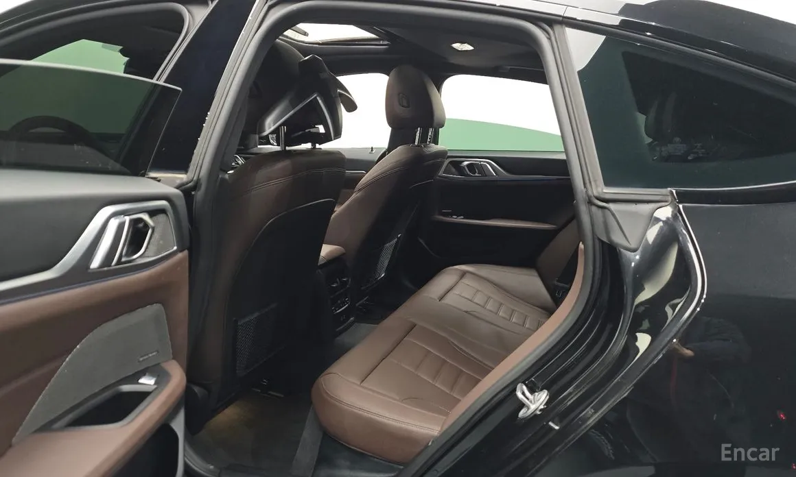 Фото 12 - BMW i4