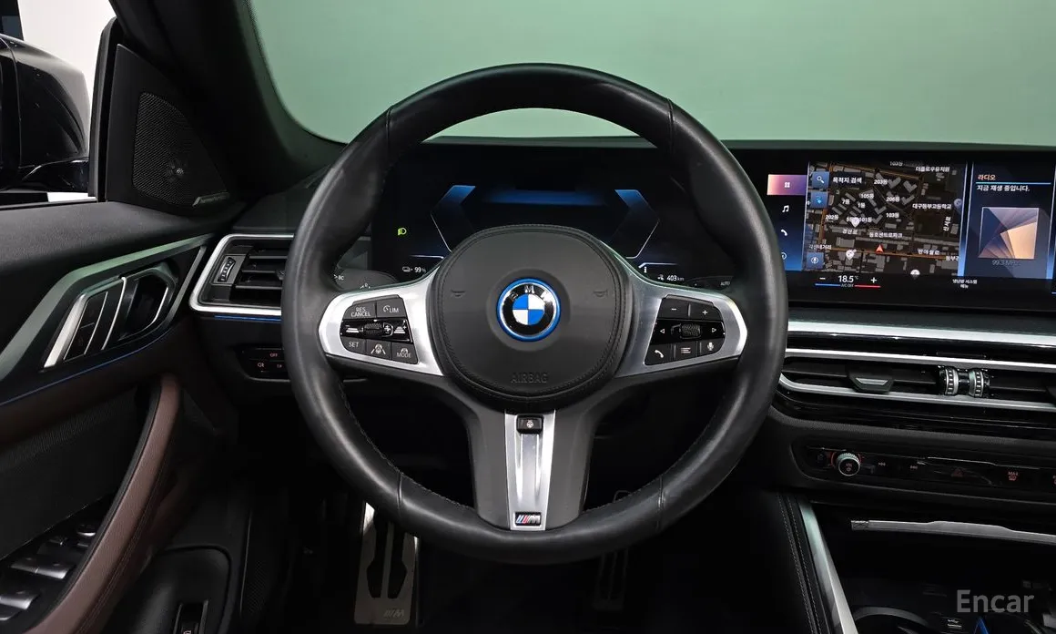 Фото 13 - BMW i4