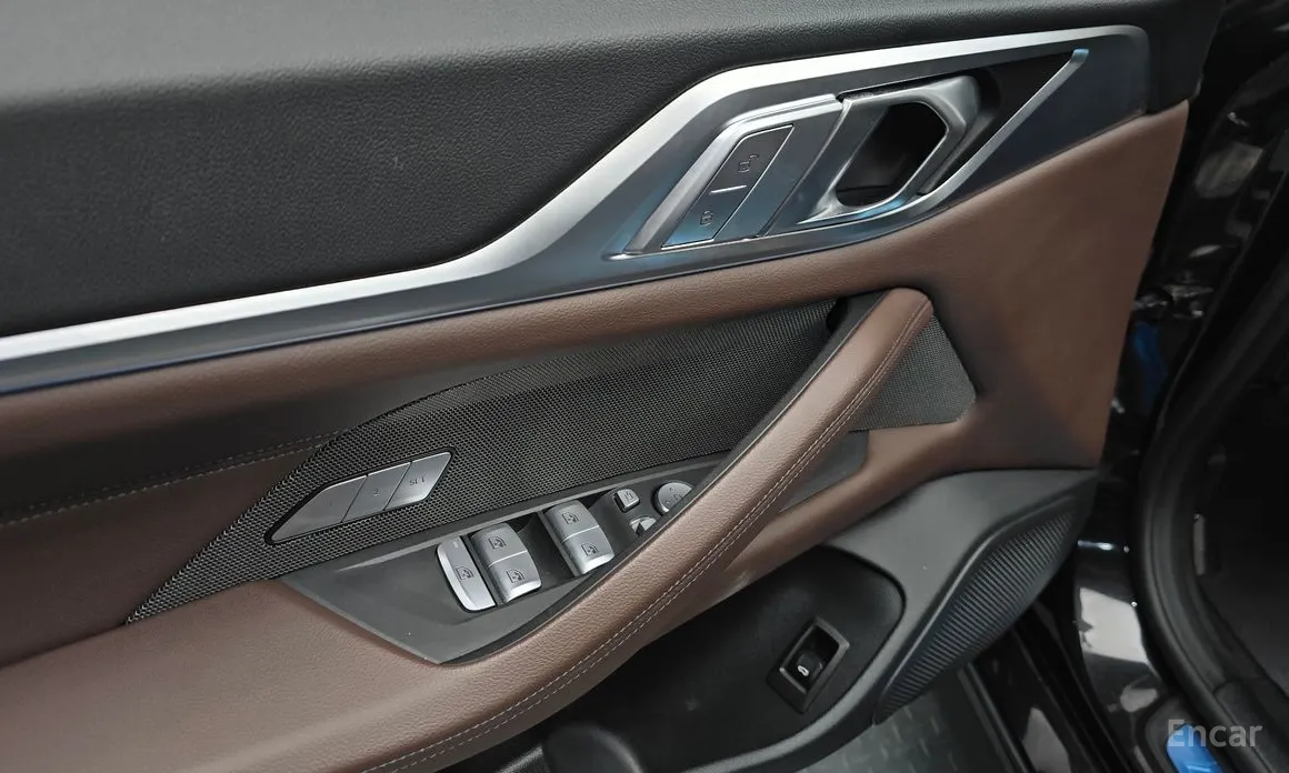 Фото 17 - BMW i4