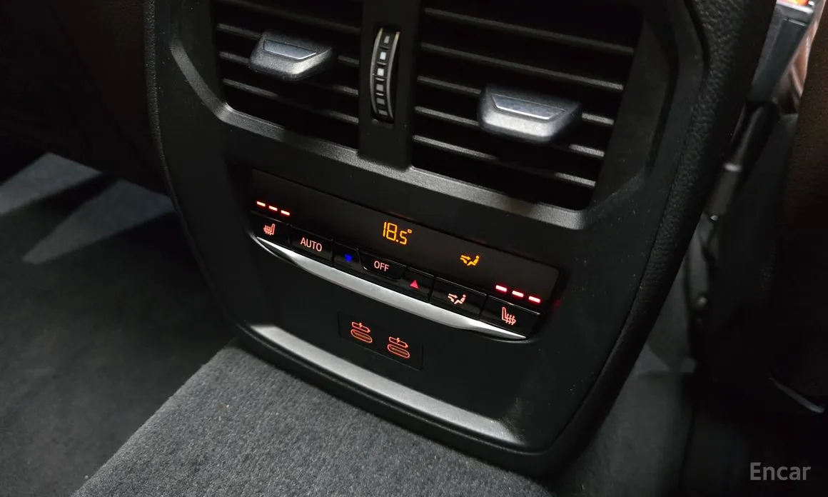 Фото 18 - BMW i4