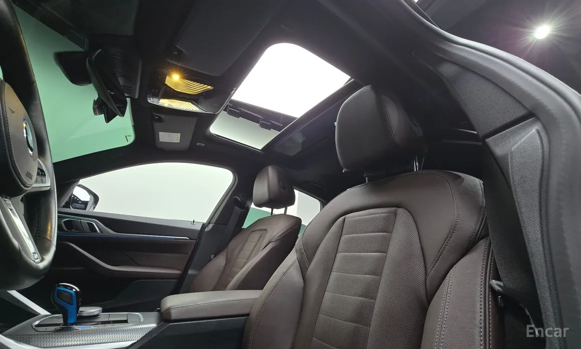 Фото 19 - BMW i4