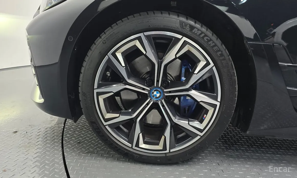 Фото 5 - BMW i4