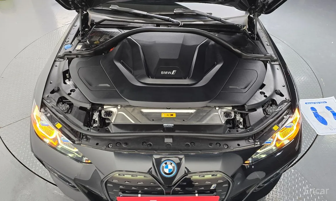 Фото 6 - BMW i4