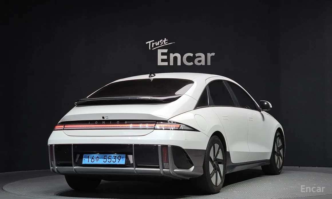 Фото 2 - Hyundai Ioniq 6