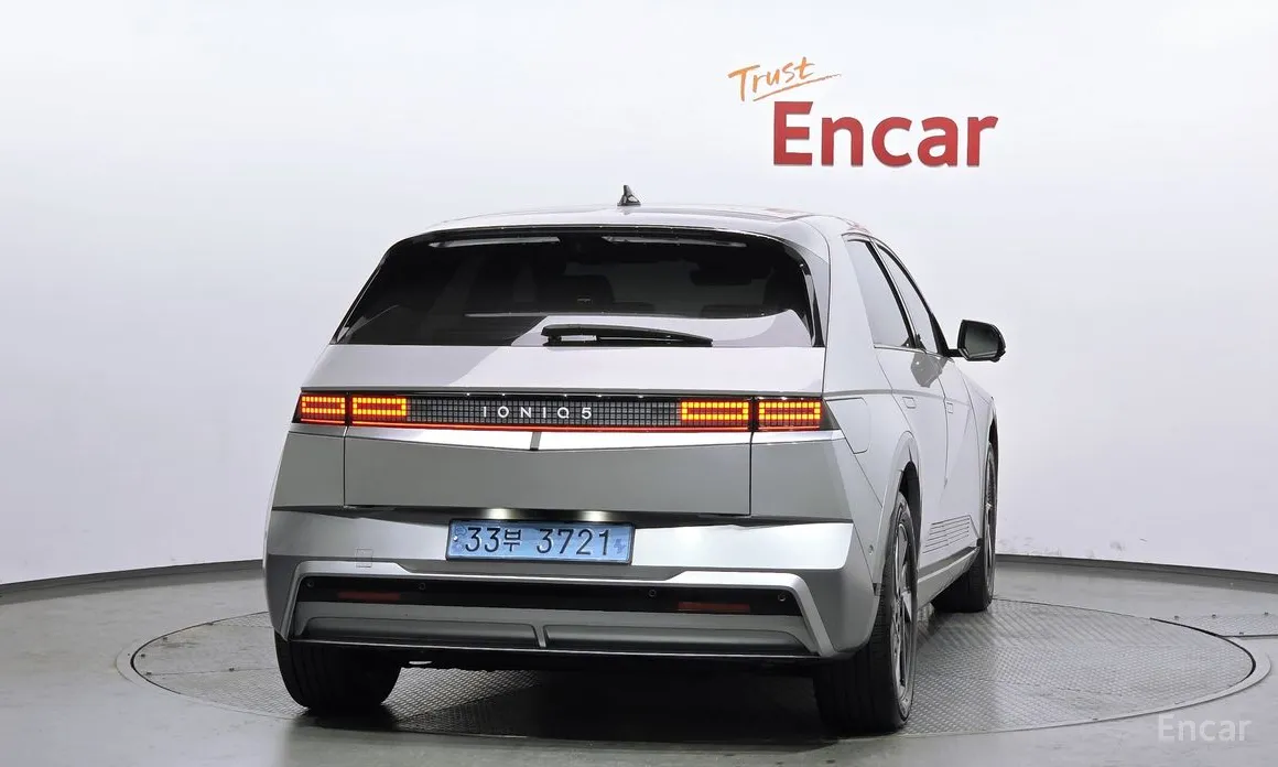 Фото 4 - Hyundai Ioniq 5