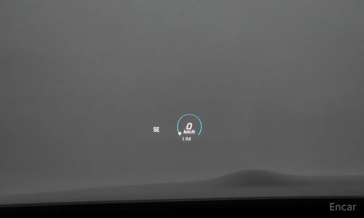 Фото 18 - Mercedes-Benz E-Class