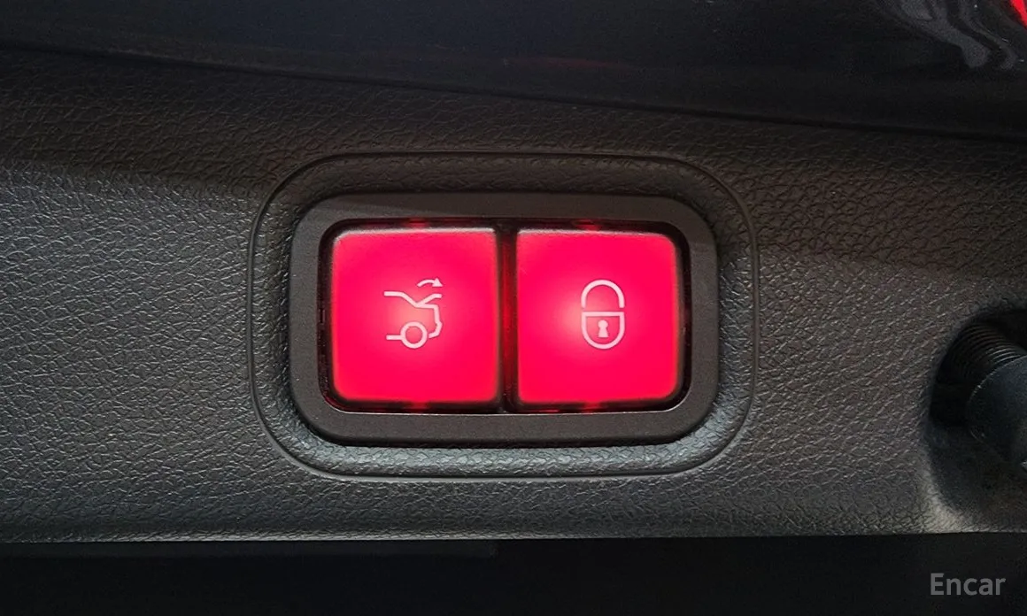 Фото 20 - Mercedes-Benz E-Class