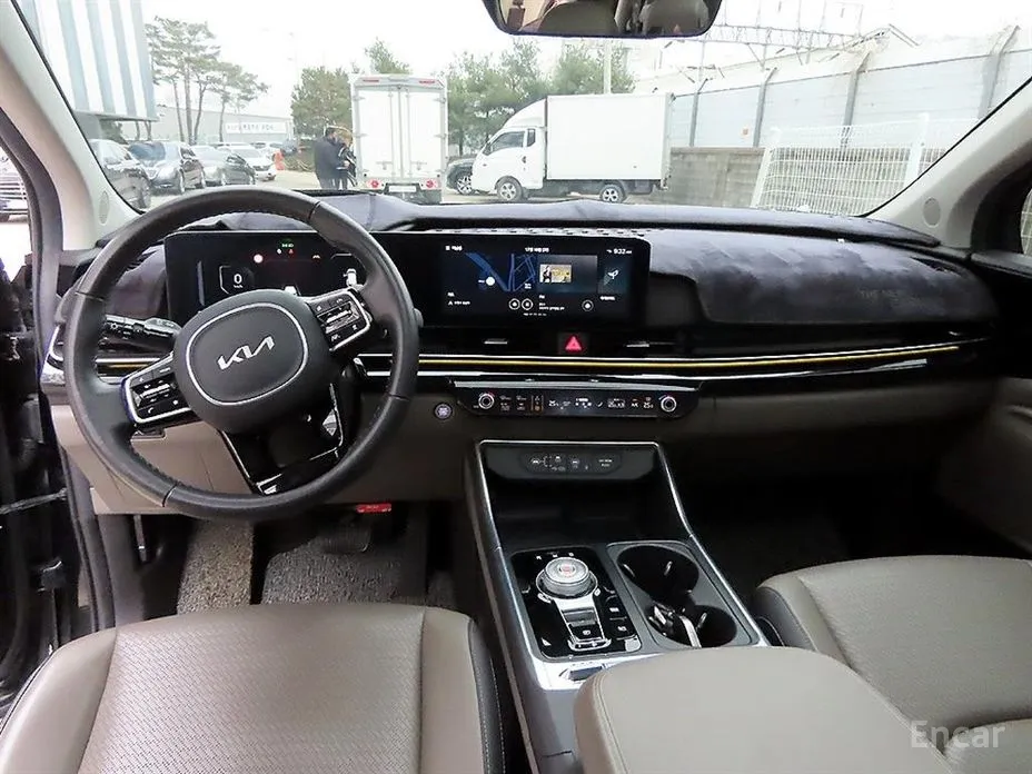 Фото 8 - Kia Carnival