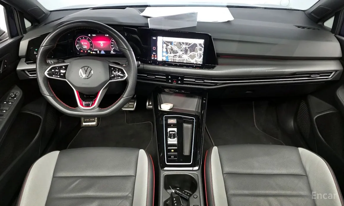 Photo 7 - Volkswagen Golf