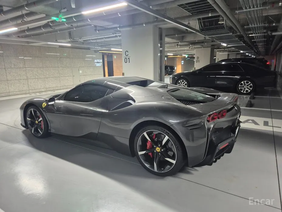 Фото 11 - Ferrari SF90