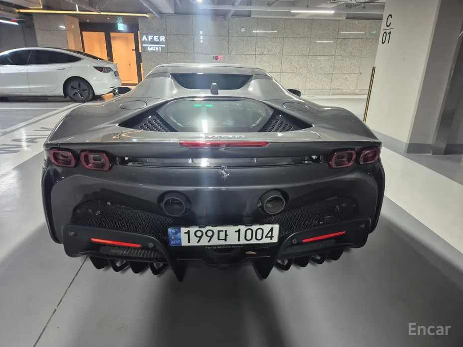 Фото 4 - Ferrari SF90
