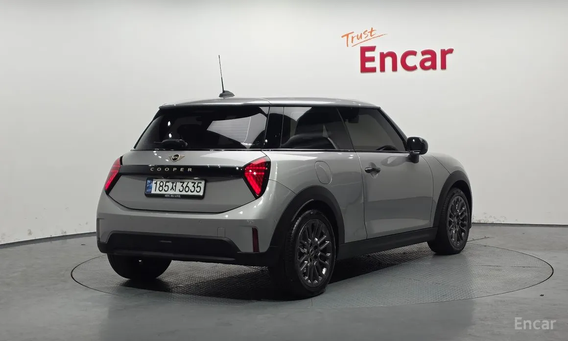 Фото 2 - Mini Cooper