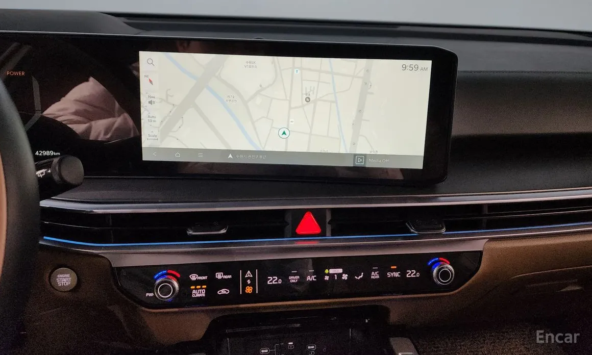 Фото 14 - Kia Sorento