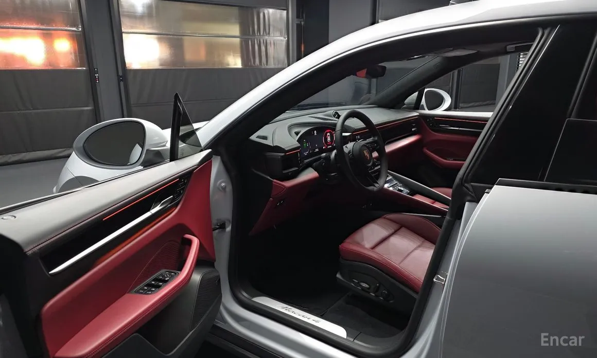 Фото 10 - Porsche Macan