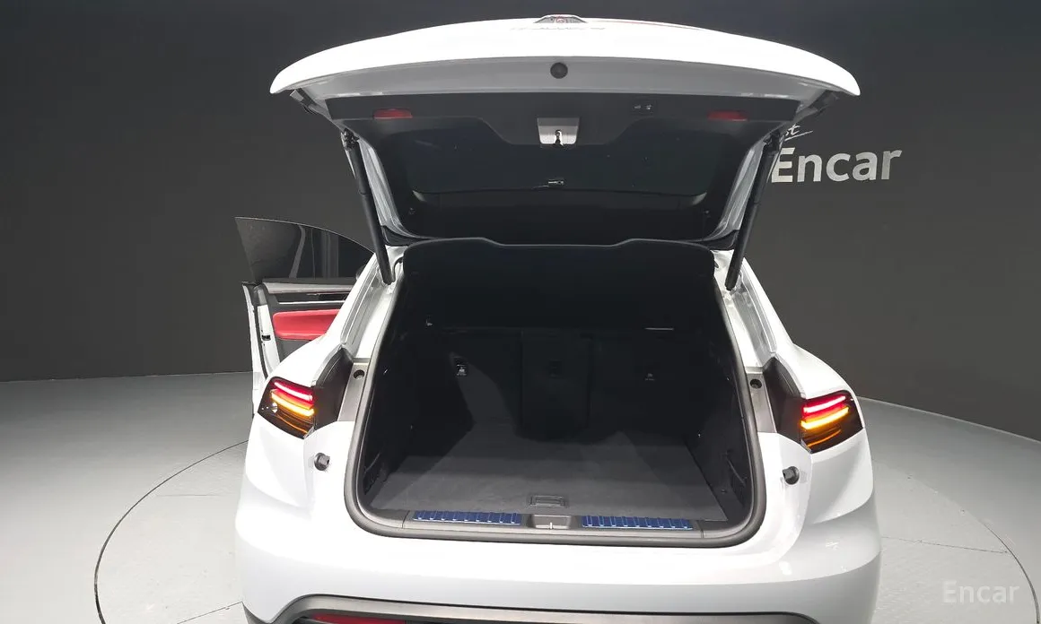 Фото 20 - Porsche Macan