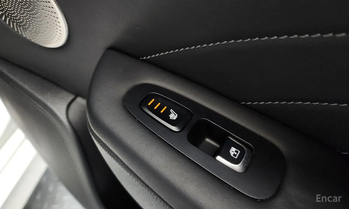 Фото 19 - Kia Stinger