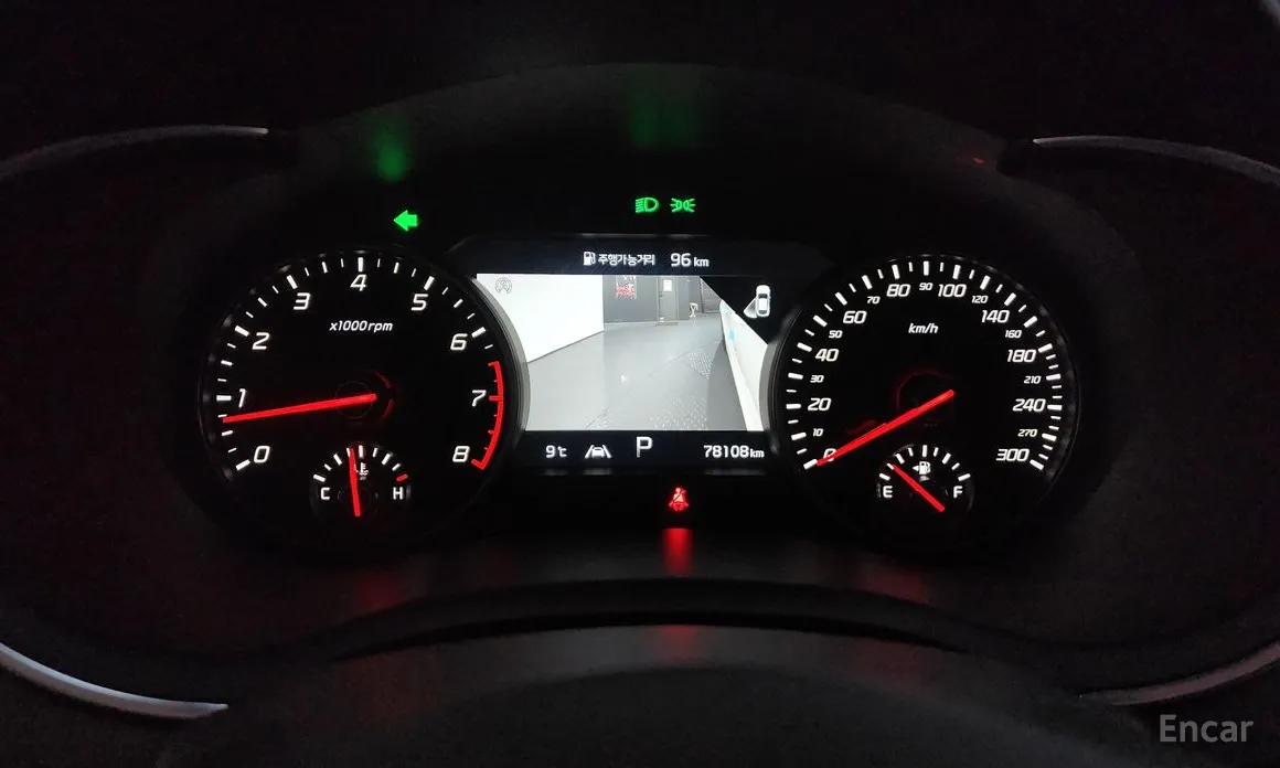 Фото 8 - Kia Stinger