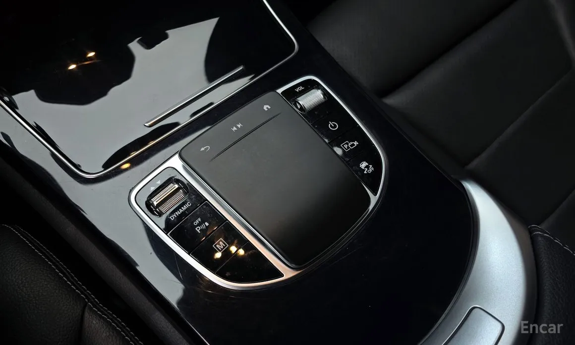 Фото 17 - Mercedes-Benz GLC-Class