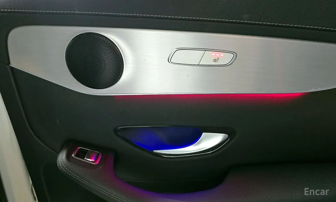 Фото 18 - Mercedes-Benz GLC-Class