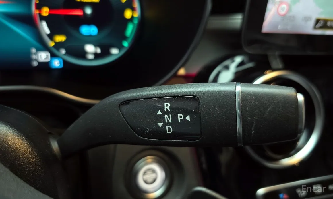 Фото 9 - Mercedes-Benz GLC-Class