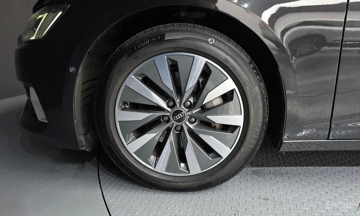 Фото 5 - Audi A6