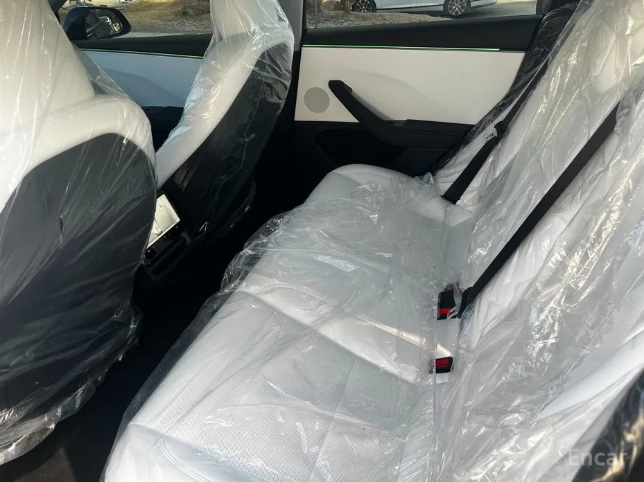 Фото 6 - Tesla Model 3