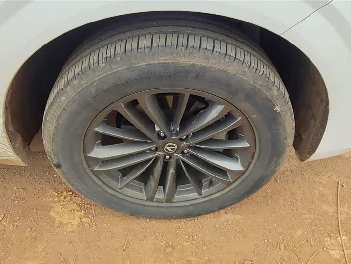 Фото 6 - Changan UNI-K