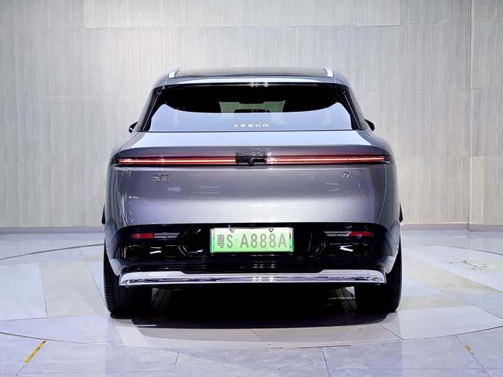 Фото 6 - Zeekr 7X