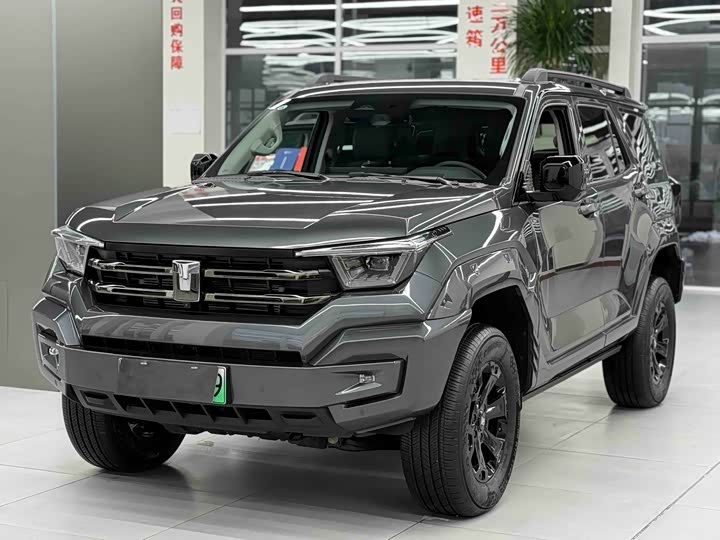 Фото 1 - Tank 400 Hybrid