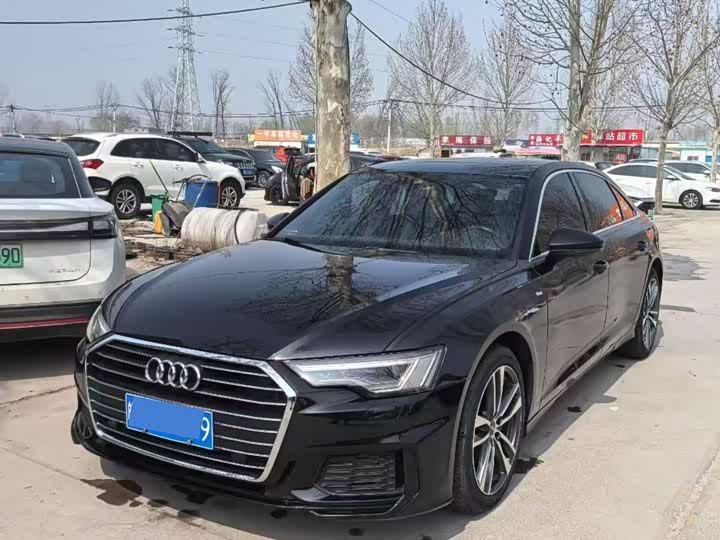 Фото 1 - Audi A6L