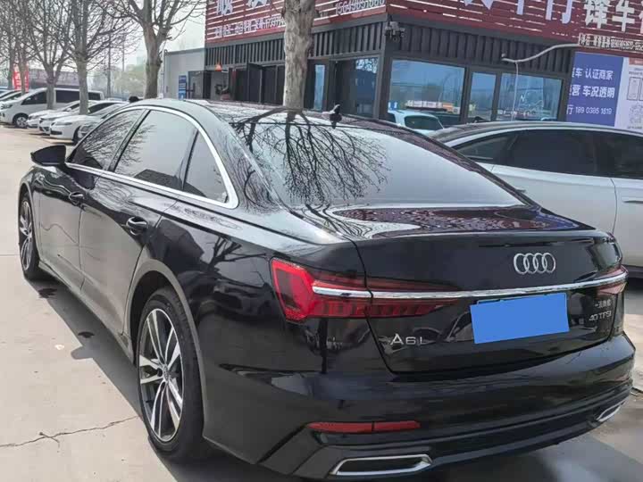 Фото 7 - Audi A6L