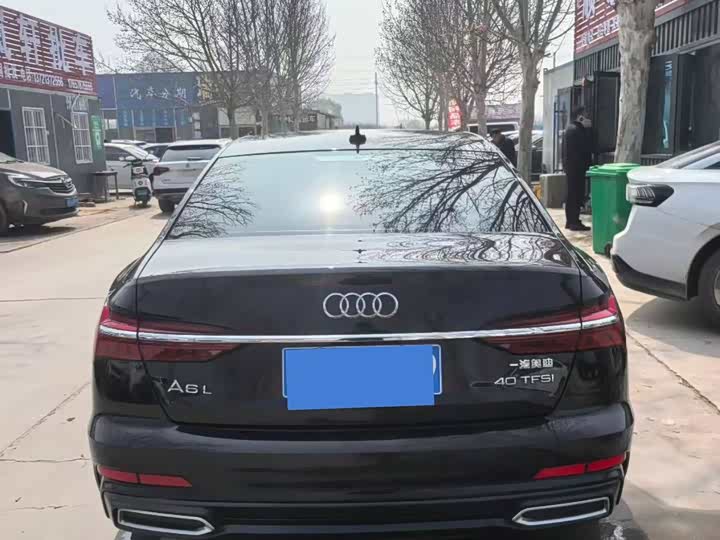 Фото 8 - Audi A6L