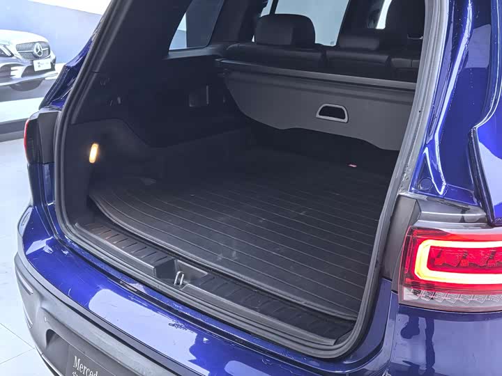 Фото 7 - Mercedes-Benz EQB